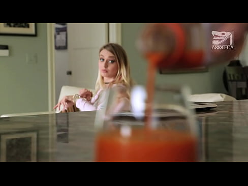 ❤️ Tfajla sħuna b'tits kbar u pussy strett gets vit minn jitlef, iżda diffiċli ħafna ☑ Porn biss lilna ❤