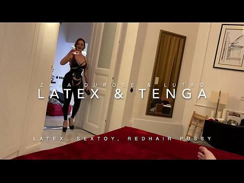 ❤️ Stepsister Redheaded fil-kostum tal-latex fucked minn stepbrother ☑ Porn biss lilna ❤